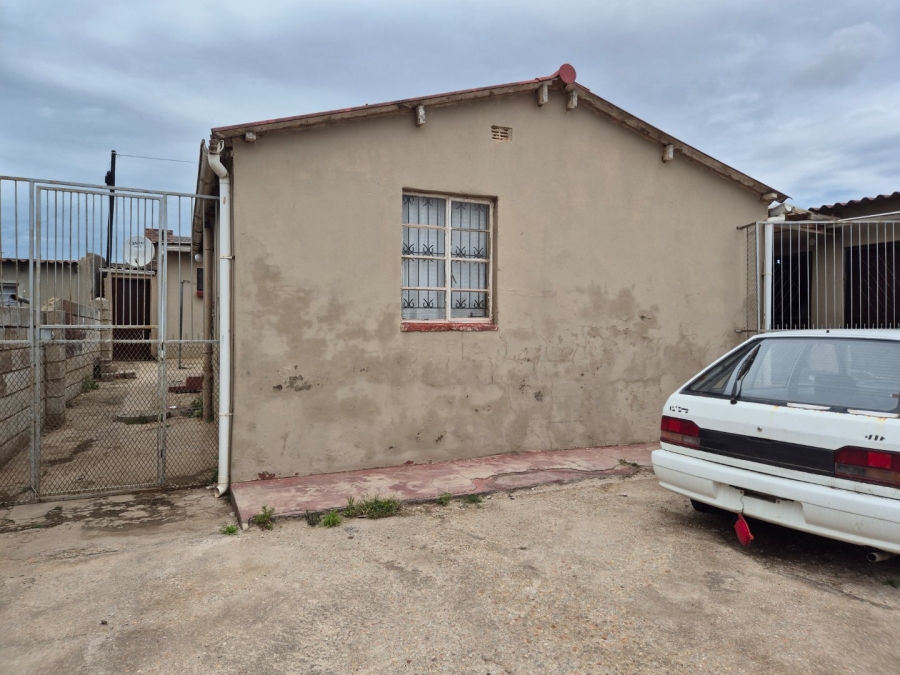 2 Bedroom Property for Sale in Zwide Eastern Cape